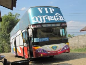 girare in laos con gli autobus nazionali