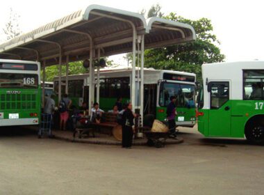 gli autobus a vientiane